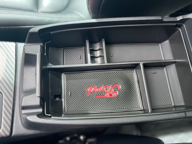 FORD福特 KUGA  第12張相片
