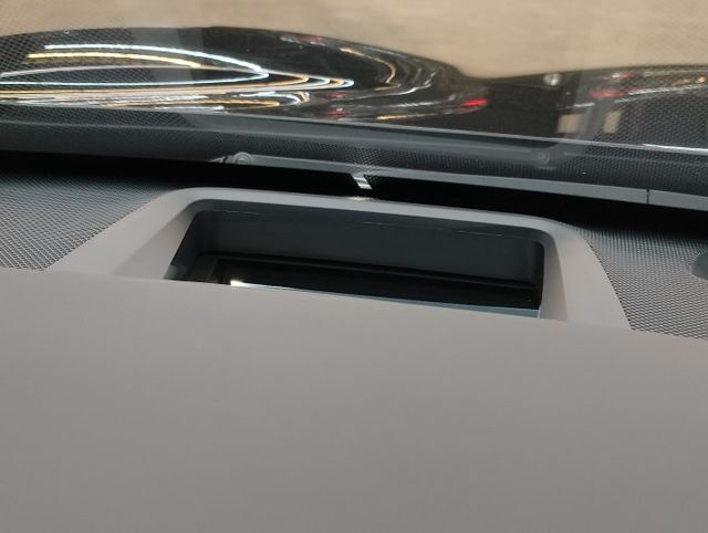正22年 風尚款 2.0T - ACC/車道偏移/BOSE音響/360環景/通風&電熱椅/電動天窗/投影式抬顯/電動尾門  第17張相片