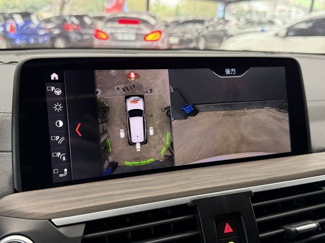 正19年 xDrive30i 豪華運動版 2.0T - 5AU/全景天窗/360環景/三區恆溫/免鑰匙摸門/盲點/電尾門  第15張相片