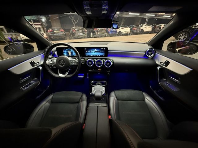2022/23年式 A180 運動版 1.3T - ACC跟車/雙液晶螢幕/360環景/keyless go/環艙氣氛燈  第8張相片