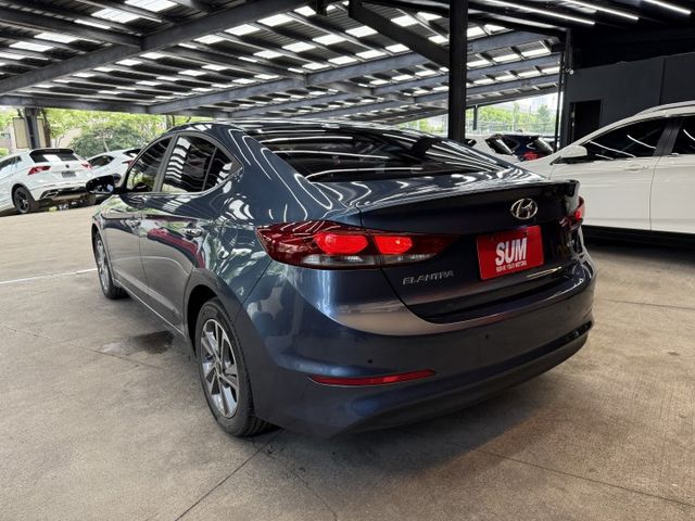 正19年 旗艦型 1.6L - 頂規安卓機/倒車顯影/免鑰匙啟動/摸門解鎖/盲點/定速/電子後視鏡/雙區恆溫/後座出風口  第3張相片