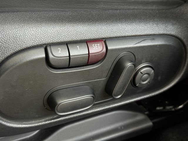 正20年 Countryman S 2.0L - 免鑰匙啟動/摸門解鎖/無線Carplay/電動尾門/雙電動椅/LED燈  第9張相片