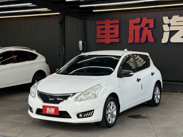 正16年 Big Tiida 5D 1.6L - 免鑰匙啟動/摸門解鎖/導航/數位電視/倒車顯影/抬頭顯示/雙區恆溫  第1張相片
