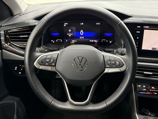 正24年 230TSI Tech版 1.0L - 貫穿式定位燈/免鑰匙摸門/ACC/車道偏移/Carplay/雙區恆溫  第9張相片