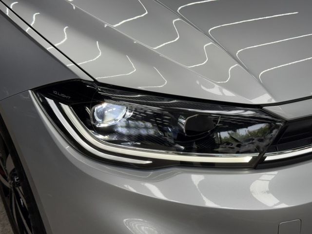 正24年 230TSI Tech版 1.0L - 貫穿式定位燈/免鑰匙摸門/ACC/車道偏移/Carplay/雙區恆溫  第19張相片