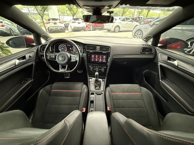 2018/19年式 GTI Performance 大P 2.0L - ACC/車道置中/丹拿音響/天窗/盲點/數位儀錶  第8張相片