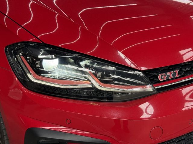 2018/19年式 GTI Performance 大P 2.0L - ACC/車道置中/丹拿音響/天窗/盲點/數位儀錶  第19張相片