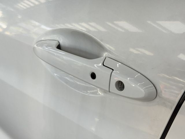 正18年 VTi-S版 1.8L - 免鑰匙啟動/摸門解鎖/電子手煞車/Auto Hold/胎壓偵測/方向盤快控鍵/恆溫  第17張相片