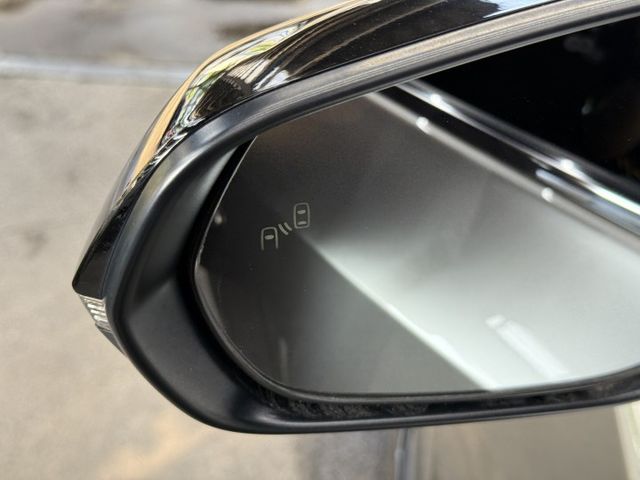 正20年 菁英plus+版 2.0L - ACC跟車/車道偏移/環景影像/雙區恆溫/盲點/免鑰匙摸門/電動尾門/雙電動椅  第17張相片