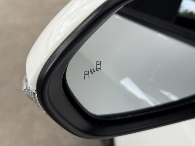 正22年 Hybrid 油電旗艦版 1.8L - ACC跟車/車道偏移/360環景影像/抬頭顯示/駕駛座電動椅/盲點偵測  第17張相片