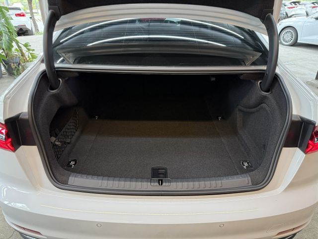 正23年 A6 Sedan 40TFSI Technik豪華版 2.0L - ACC/虛擬座艙/環景/無線Carplay  第5張相片