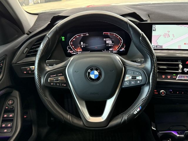 2019/20年式 F40 118i Edition Sport 1.5 - 5AS/尾飾管/鯊魚鰭擾流/Carplay  第10張相片