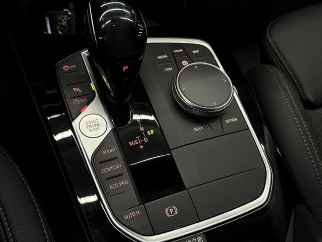 2019/20年式 F40 118i Edition Sport 1.5 - 5AS/尾飾管/鯊魚鰭擾流/Carplay  第12張相片