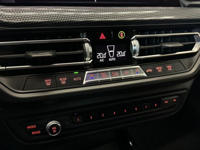 2019/20年式 F40 118i Edition Sport 1.5 - 5AS/尾飾管/鯊魚鰭擾流/Carplay  第13張相片
