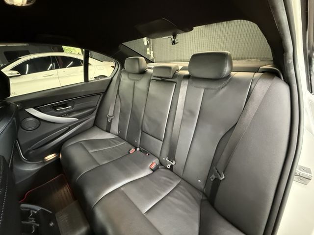 2018/19年式 F30 320i M-Sport 2.0L - ACC跟車/車道偏移/HK音響/Carplay/盲點  第7張相片