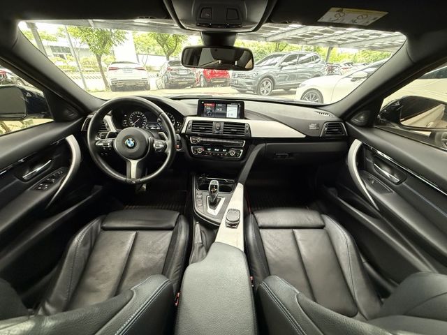 2018/19年式 F30 320i M-Sport 2.0L - ACC跟車/車道偏移/HK音響/Carplay/盲點  第9張相片