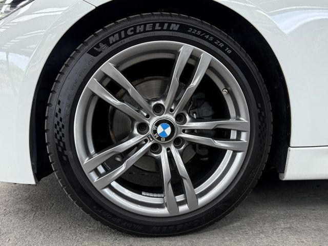 2018/19年式 F30 320i M-Sport 2.0L - ACC跟車/車道偏移/HK音響/Carplay/盲點  第20張相片