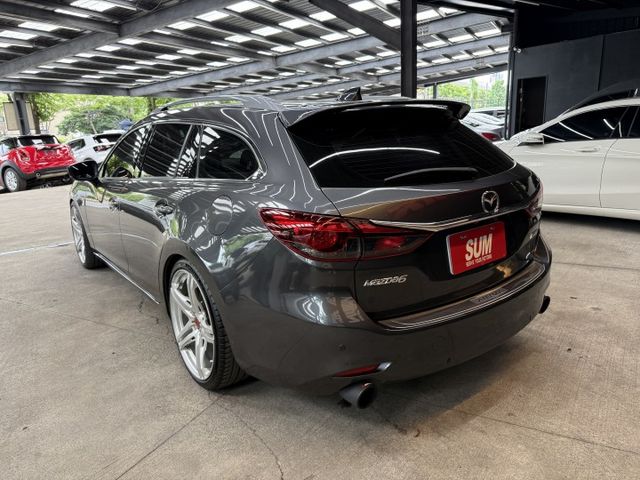 正18年 Wagon SKY-G旗艦型 2.0L - RAYS鋁圈/ACC/車道偏移/BOSE音響/免鑰匙/盲點/抬顯  第3張相片
