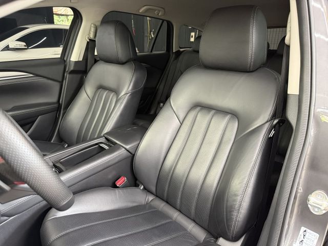 正18年 Wagon SKY-G旗艦型 2.0L - RAYS鋁圈/ACC/車道偏移/BOSE音響/免鑰匙/盲點/抬顯  第6張相片
