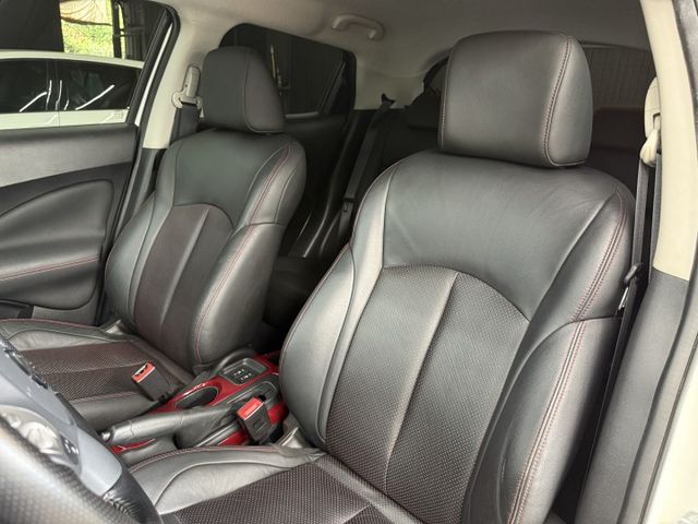 正18年 Juke 自然進氣豪華版 1.6L - 前座電熱椅/定速/恆溫/免鑰匙啟動/摸門解鎖/抬頭顯示/倒車顯影  第6張相片