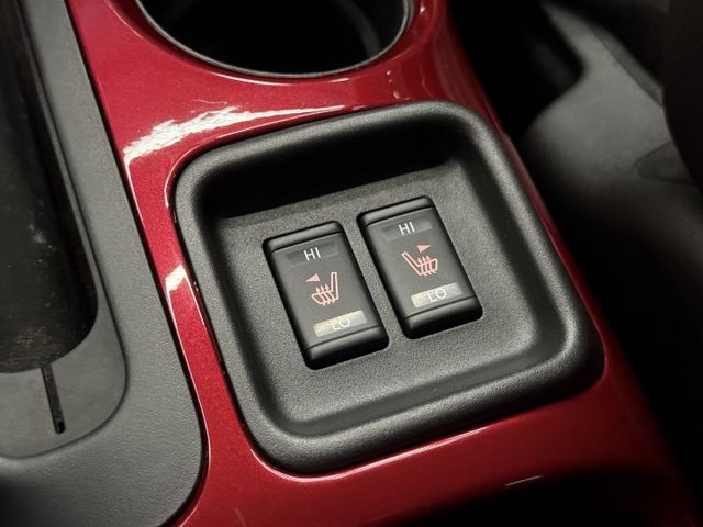 正18年 Juke 自然進氣豪華版 1.6L - 前座電熱椅/定速/恆溫/免鑰匙啟動/摸門解鎖/抬頭顯示/倒車顯影  第14張相片