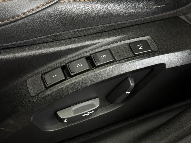 18/19年式 V40 Cross Country AWD 2.0L - ACC/車偏/全景天窗/盲點/LED頭燈/摸門  第8張相片