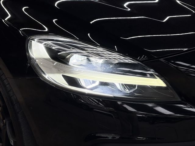 18/19年式 V40 Cross Country AWD 2.0L - ACC/車偏/全景天窗/盲點/LED頭燈/摸門  第18張相片