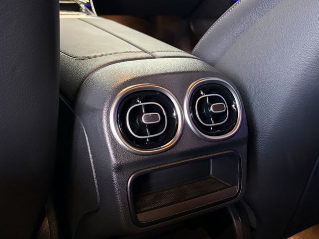 正25年 C200 Sedan W206 1.5L - 最新世代/23P/柏林之音/環景影像/電動加熱椅/Carplay  第17張相片