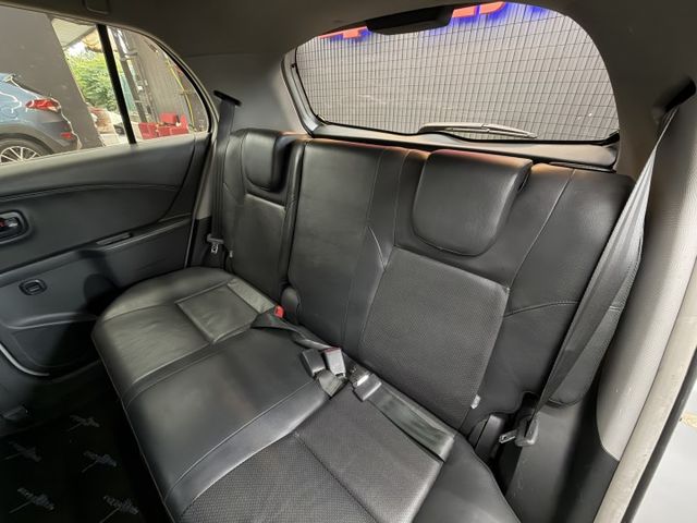 正13年 Yaris E版 1.5L - 原廠皮椅版本/抬頭顯示器/電子後視鏡/倒車顯影/藍芽通話&音樂/14吋鋁圈  第7張相片