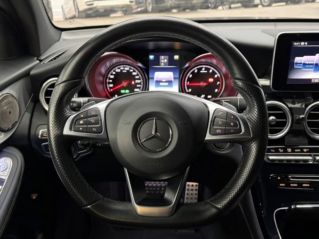 正17年 GLC250 4Matic Coupe 2.0L - 雙魚眼頭燈/免鑰匙摸門/環景影像/盲點/記憶電動椅/電尾  第11張相片