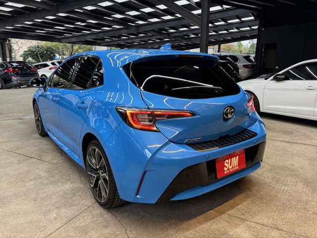 18/19年式 Auris 旗艦版 2.0L - 主動式跟車/車道偏移/高階安卓機/電熱座椅/抬頭顯示/盲點/胎壓顯示  第3張相片