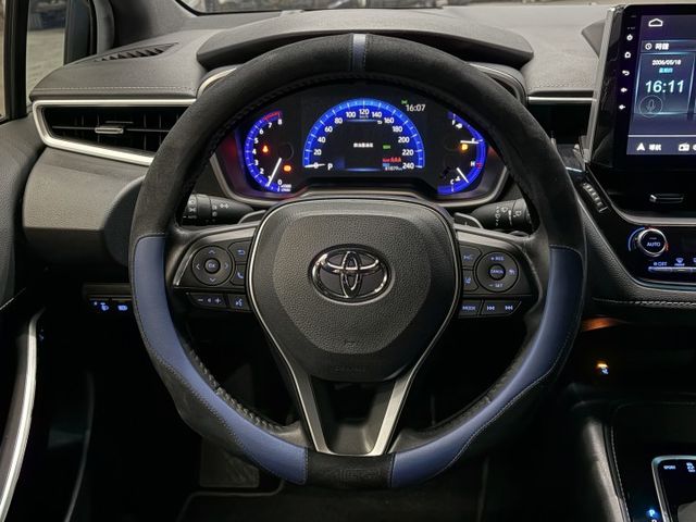 18/19年式 Auris 旗艦版 2.0L - 主動式跟車/車道偏移/高階安卓機/電熱座椅/抬頭顯示/盲點/胎壓顯示  第10張相片