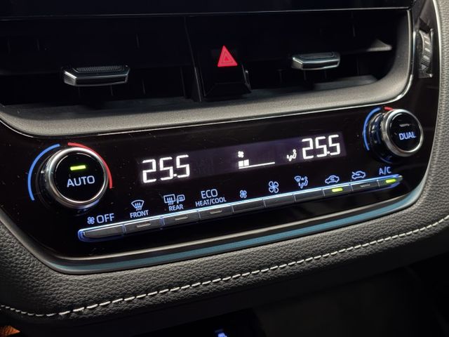 18/19年式 Auris 旗艦版 2.0L - 主動式跟車/車道偏移/高階安卓機/電熱座椅/抬頭顯示/盲點/胎壓顯示  第14張相片