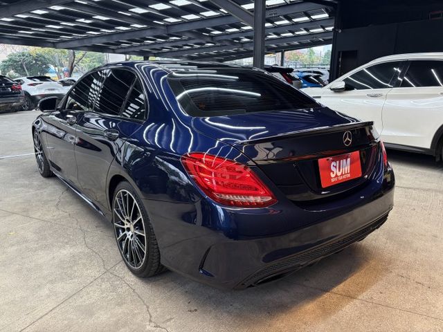 正15年 C300 W205 AMG 2.0L - 紅內裝/柏林之音/記憶通風+電熱椅/免鑰匙啟動/摸門解鎖/定速巡航  第3張相片
