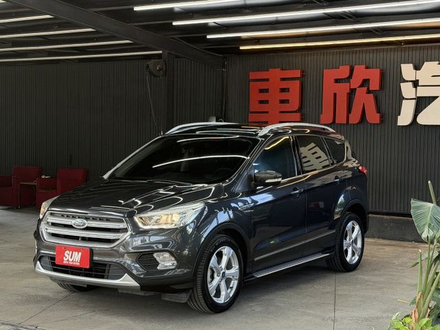 正18年 KUGA EcoBoost 180 時尚經典型 1.5L - 免鑰匙啟動/摸門解鎖/全景天窗/電動腳踢尾門  第1張相片