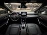 正23年 Corolla Cross GR Sport 1.8L - 全速域跟車/車道置中/環景/電子後視鏡/盲點/摸門  第8張縮圖