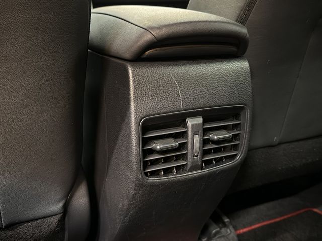 正23年 Corolla Cross GR Sport 1.8L - 全速域跟車/車道置中/環景/電子後視鏡/盲點/摸門  第16張相片