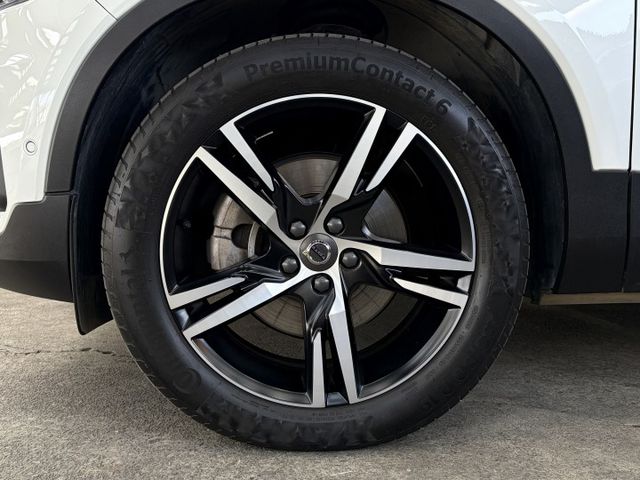 正22年 XC40 B5 R-Design 2.0L - Level2 輔助駕駛/HK音響/全景天窗/環景/電動腳踢尾門  第20張相片