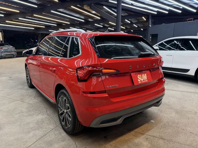 正20年 Kamiq 頂規 豪華菁英版 1.5L - 主動式跟車/車道置中/電動尾門/盲點/電熱椅/無線充電/免鑰匙摸門  第3張相片