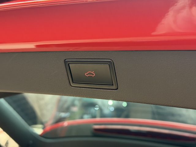 正20年 Kamiq 頂規 豪華菁英版 1.5L - 主動式跟車/車道置中/電動尾門/盲點/電熱椅/無線充電/免鑰匙摸門  第6張相片