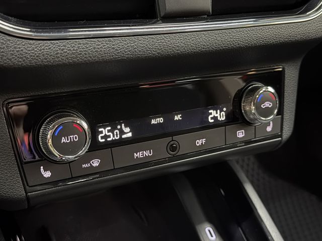 正20年 Kamiq 頂規 豪華菁英版 1.5L - 主動式跟車/車道置中/電動尾門/盲點/電熱椅/無線充電/免鑰匙摸門  第14張相片