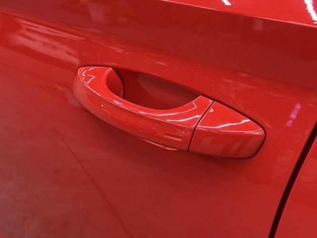 正20年 Kamiq 頂規 豪華菁英版 1.5L - 主動式跟車/車道置中/電動尾門/盲點/電熱椅/無線充電/免鑰匙摸門  第18張相片