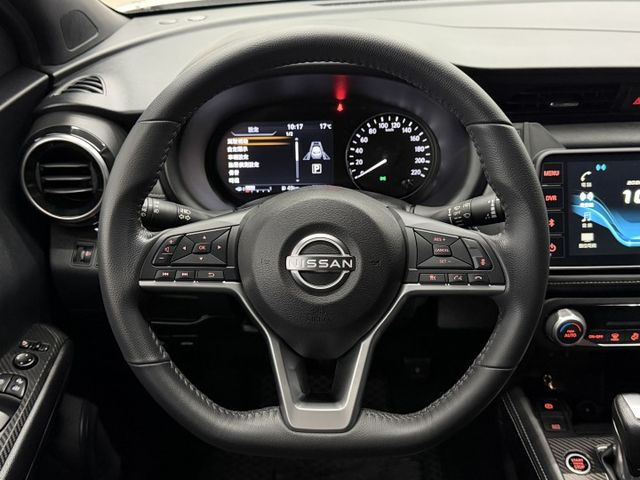 正23年 小改款 Kicks 旗艦版 1.6L - 主動式跟車/車道偏移/環景影像/盲點/Carplay/氣氛燈/小尾翼  第9張相片