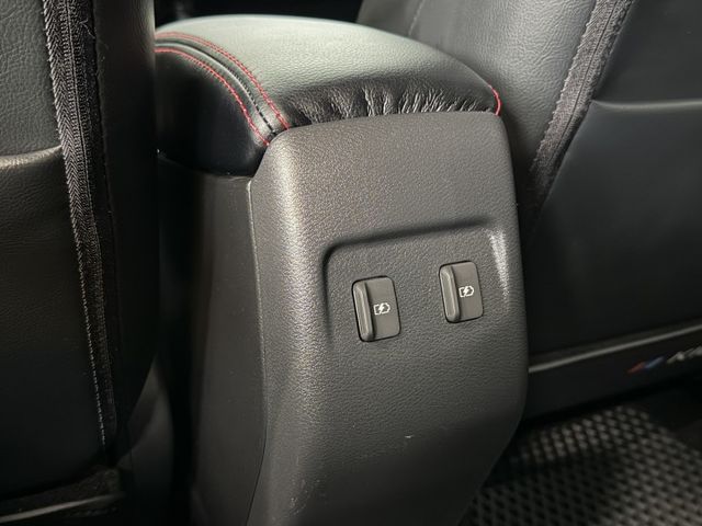 正23年 小改款 Kicks 旗艦版 1.6L - 主動式跟車/車道偏移/環景影像/盲點/Carplay/氣氛燈/小尾翼  第17張相片