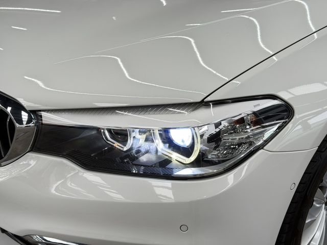 17/18年式 大改款 G30 520i Luxury 2.0L - 免鑰匙啟動/摸門解鎖/電尾門/盲點/定速/無線充電  第19張相片