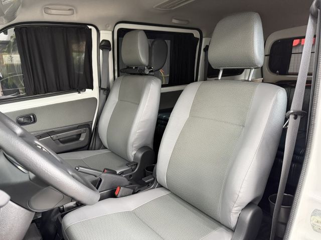 23/24年式 Town Ace 五座自排版 1.5L - 全車露營改裝/高階安卓機/訂製實木內裝/無線Carplay  第5張相片