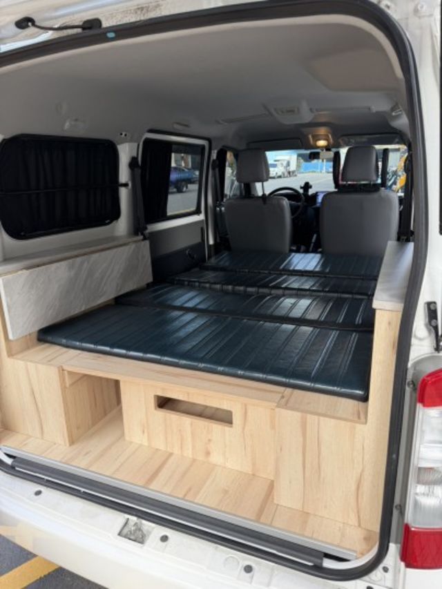 23/24年式 Town Ace 五座自排版 1.5L - 全車露營改裝/高階安卓機/訂製實木內裝/無線Carplay  第8張相片