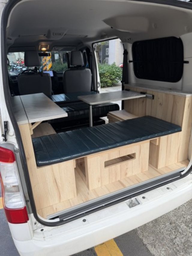 23/24年式 Town Ace 五座自排版 1.5L - 全車露營改裝/高階安卓機/訂製實木內裝/無線Carplay  第9張相片