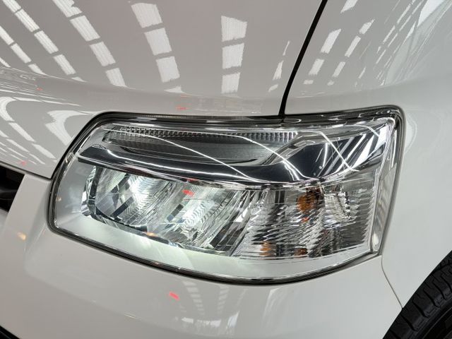 23/24年式 Town Ace 五座自排版 1.5L - 全車露營改裝/高階安卓機/訂製實木內裝/無線Carplay  第14張相片