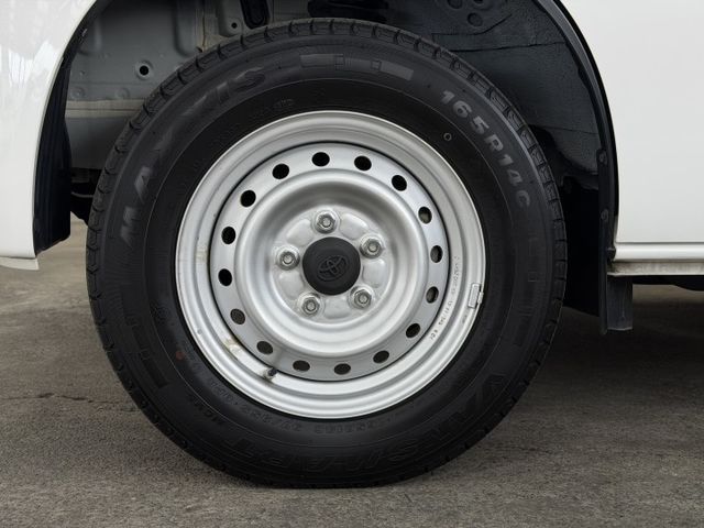 23/24年式 Town Ace 五座自排版 1.5L - 全車露營改裝/高階安卓機/訂製實木內裝/無線Carplay  第15張相片